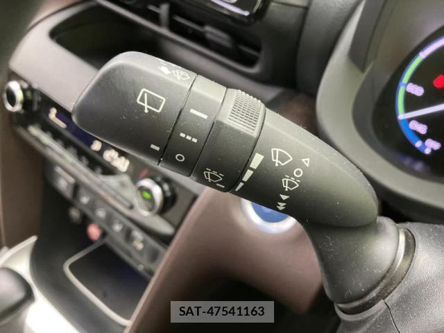Toyota YARIS CROSS 2021-08 8753035-16
