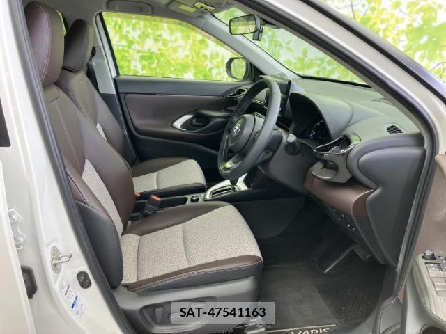 Toyota YARIS CROSS 2021-08 8753035-3
