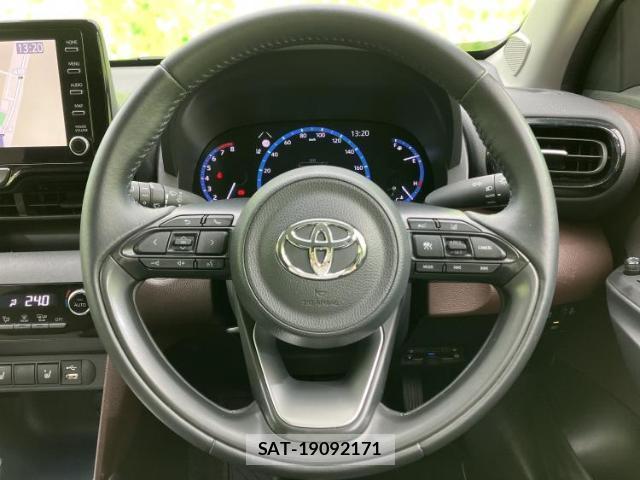 Toyota YARIS CROSS 2020-12 8754535-14