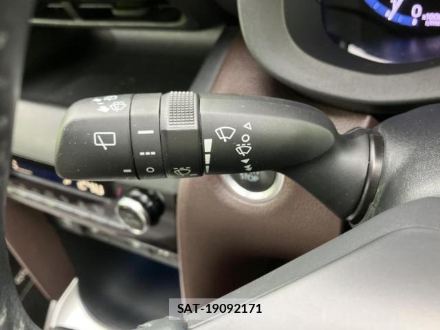 Toyota YARIS CROSS 2020-12 8754535-15