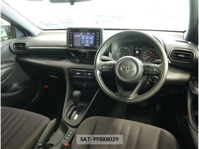 Toyota YARIS 2021-07 8752398-1