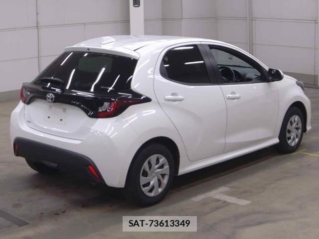 Toyota YARIS 2023-08 8753817-1