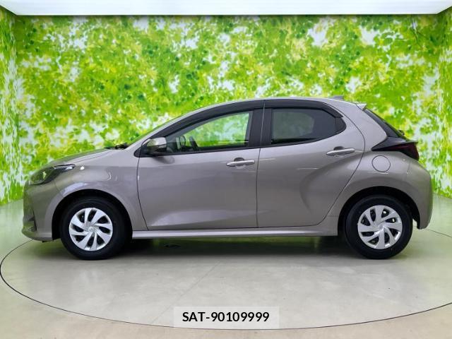 Toyota YARIS 2023-09 8754375-1