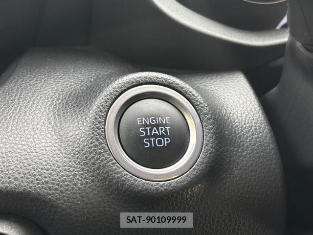 Toyota YARIS 2023-09 8754375-16