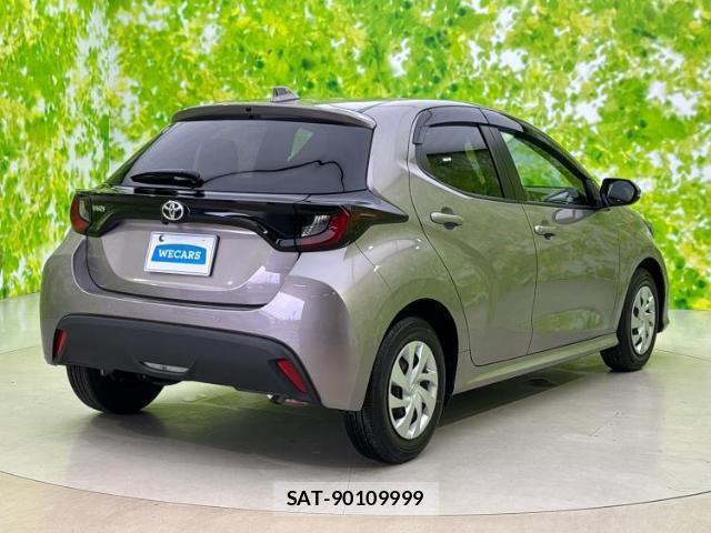 Toyota YARIS 2023-09 8754375-2