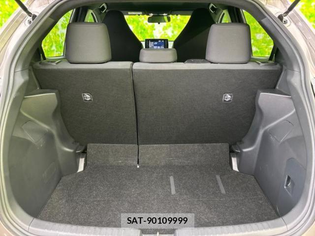Toyota YARIS 2023-09 8754375-7