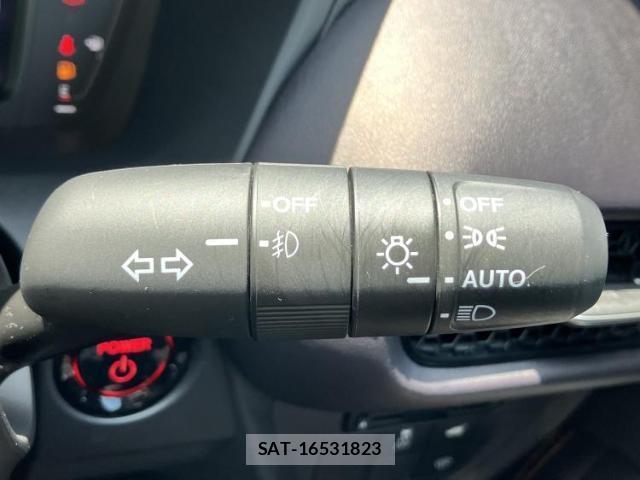 Honda ZR-V 2025-04 8754240-15