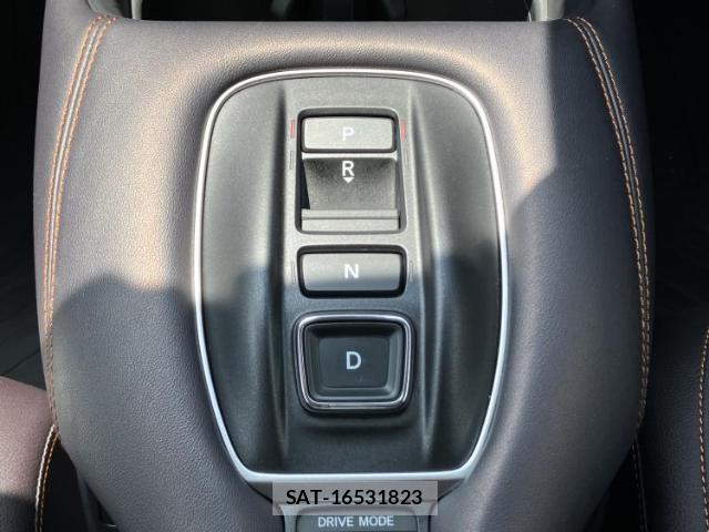 Honda ZR-V 2025-04 8754240-17