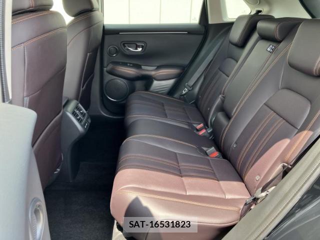 Honda ZR-V 2025-04 8754240-6