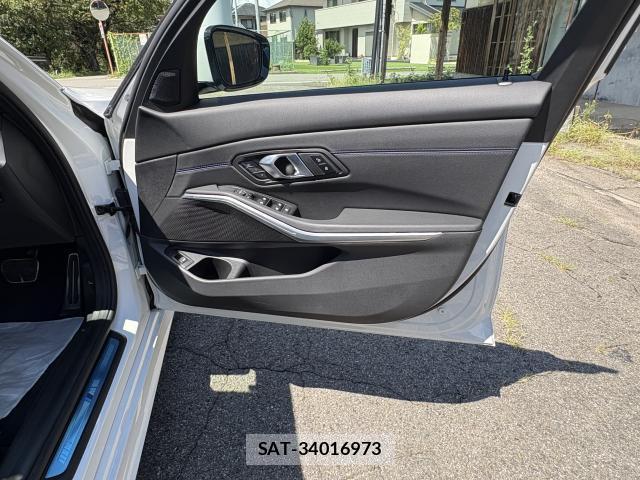 Bmw 3 SERIES 2024-06 8769445-15