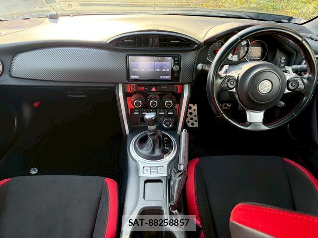 Toyota 86 2017-02 8769947-8