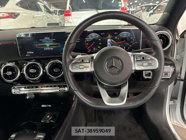 Mercedes Benz A-CLASS 2020-02 8769716-2