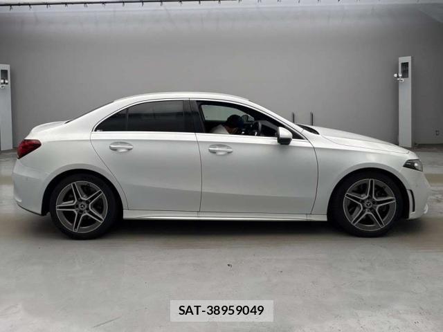 Mercedes Benz A-CLASS 2020-02 8769716-4