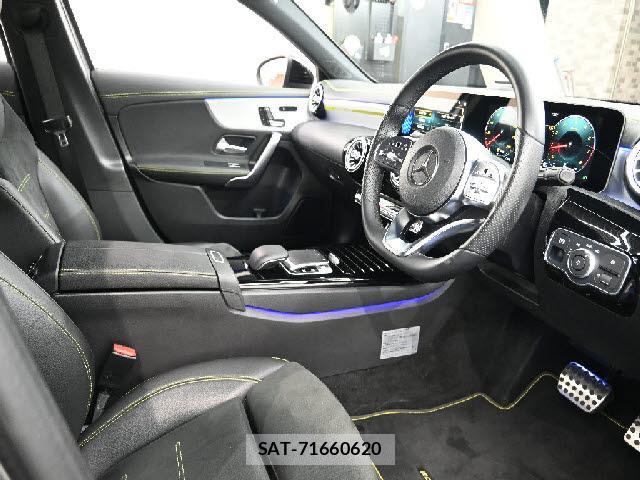 Mercedes Benz A-CLASS 2019-01 8768745-3