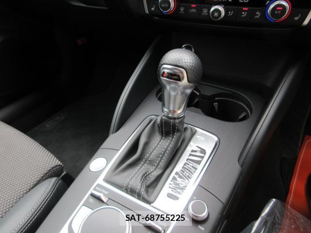 Audi A3 SEDAN 2019-10 8769147-15