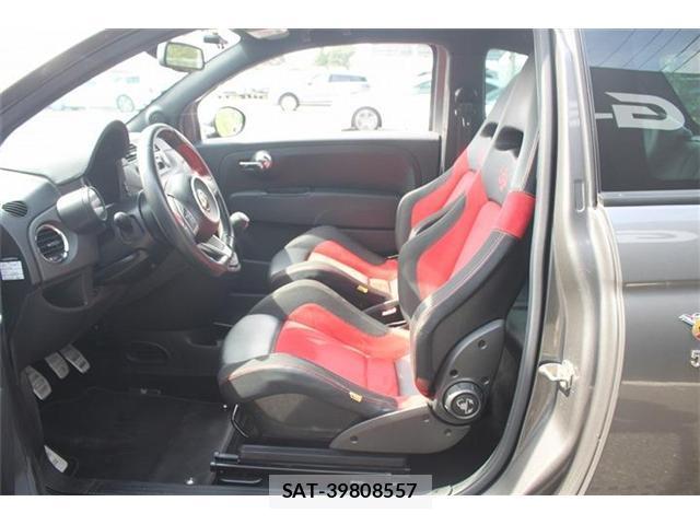 Abarth 595 2015-06 8769698-16