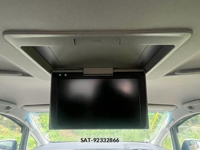 Toyota ALPHARD HYBRID 2017-01 8769955-2