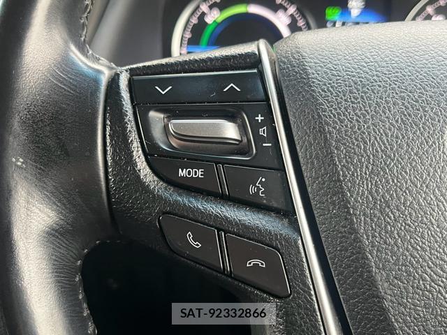 Toyota ALPHARD HYBRID 2017-01 8769955-3