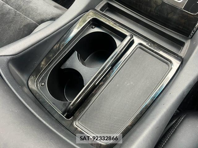 Toyota ALPHARD HYBRID 2017-01 8769955-5