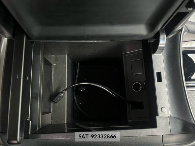 Toyota ALPHARD HYBRID 2017-01 8769955-6