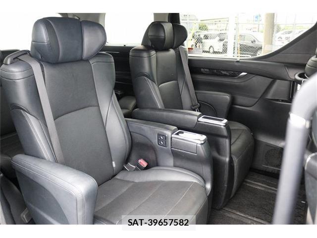 Toyota ALPHARD 2018-08 8769031-15