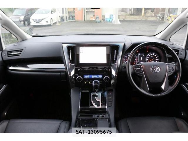 Toyota ALPHARD 2021-08 8769032-15
