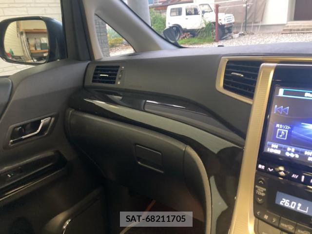 Toyota ALPHARD 2013-03 8769143-11
