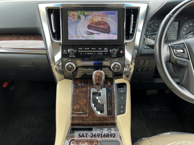 Toyota ALPHARD 2019-10 8769810-16