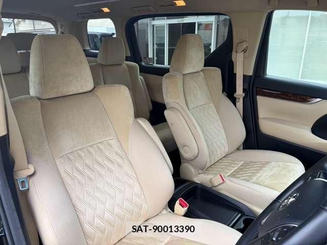 Toyota ALPHARD 2021-09 8770119-10