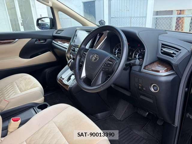 Toyota ALPHARD 2021-09 8770119-9