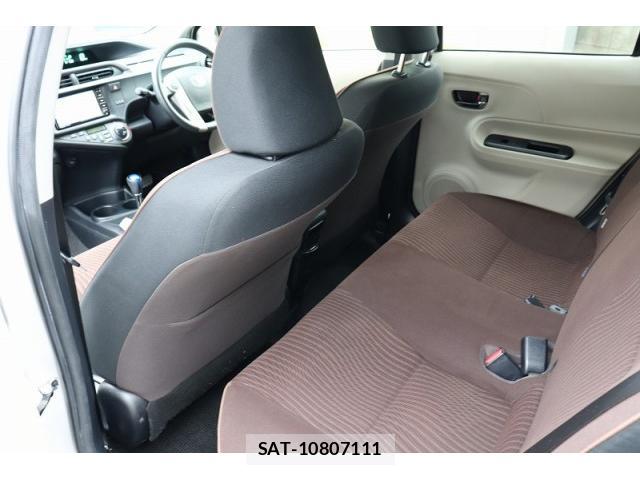 Toyota AQUA 2012-07 8769212-10