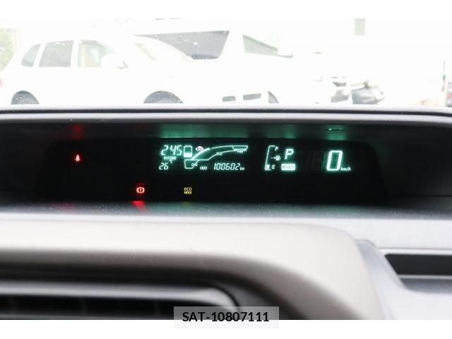Toyota AQUA 2012-07 8769212-18