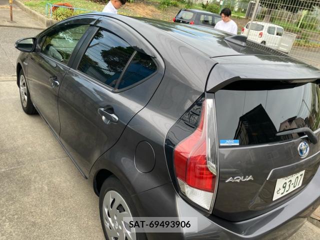 Toyota AQUA 2015-10 8769277-12