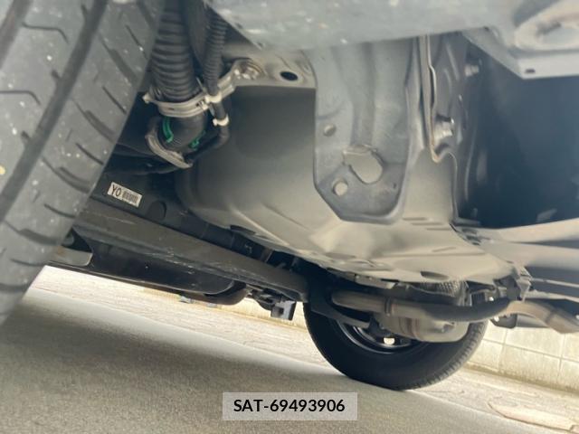 Toyota AQUA 2015-10 8769277-17
