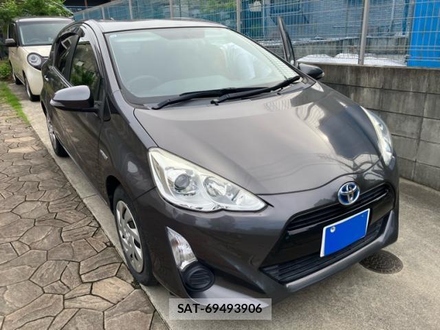 Toyota AQUA 2015-10 8769277-2