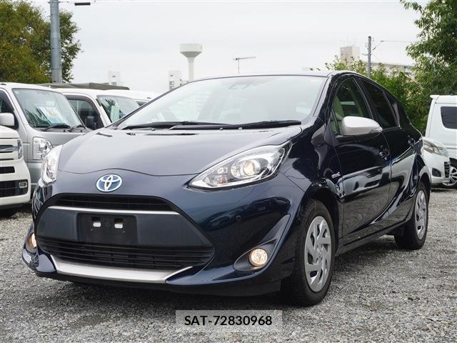 Toyota AQUA 2017-09 8769381-0