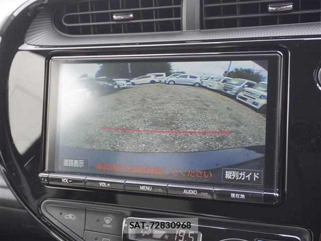 Toyota AQUA 2017-09 8769381-9