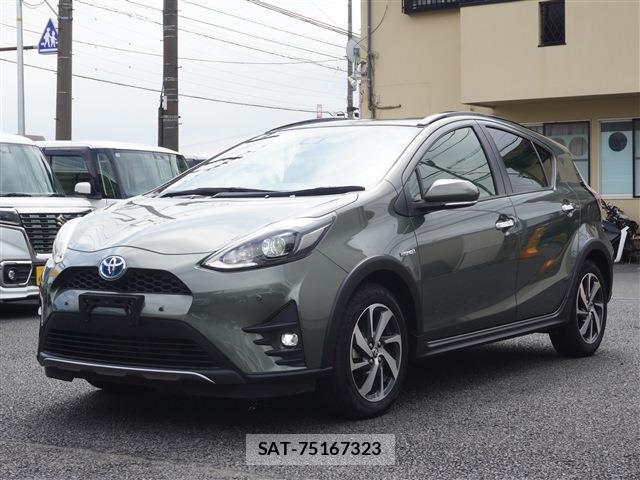 Toyota AQUA 2019-12 8769382-0