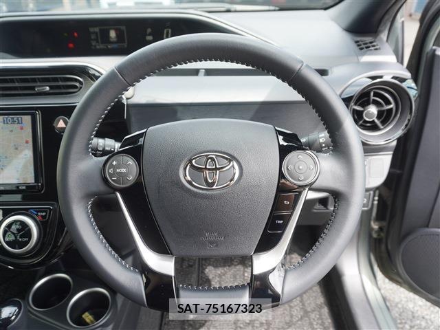 Toyota AQUA 2019-12 8769382-13
