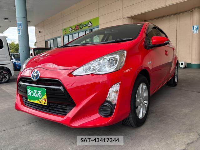 Toyota AQUA 2016-10 8769580-6