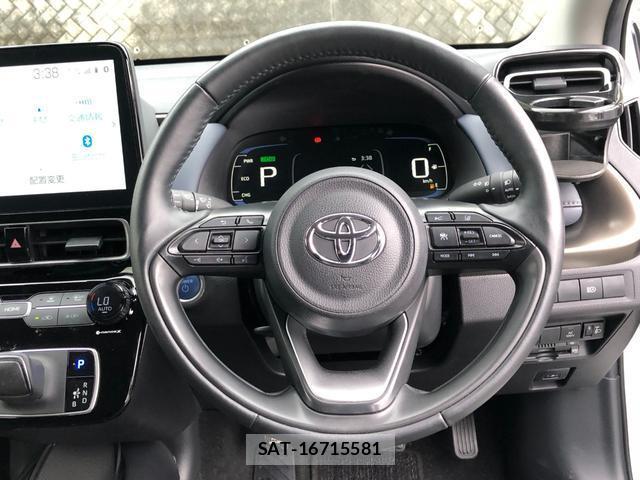 Toyota AQUA 2021-08 8769828-10