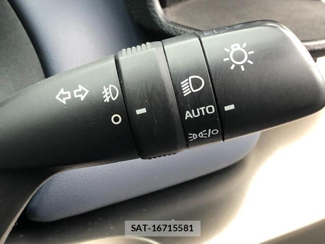 Toyota AQUA 2021-08 8769828-14