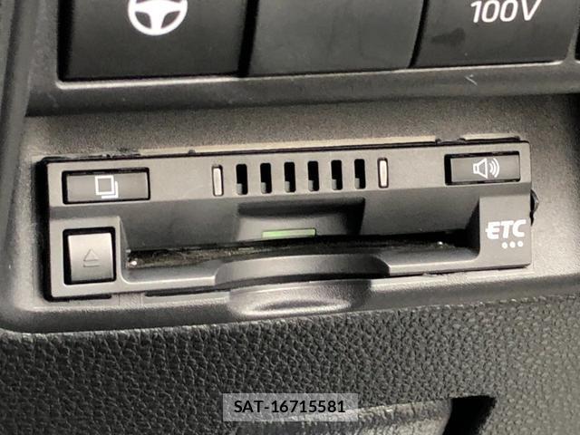 Toyota AQUA 2021-08 8769828-17
