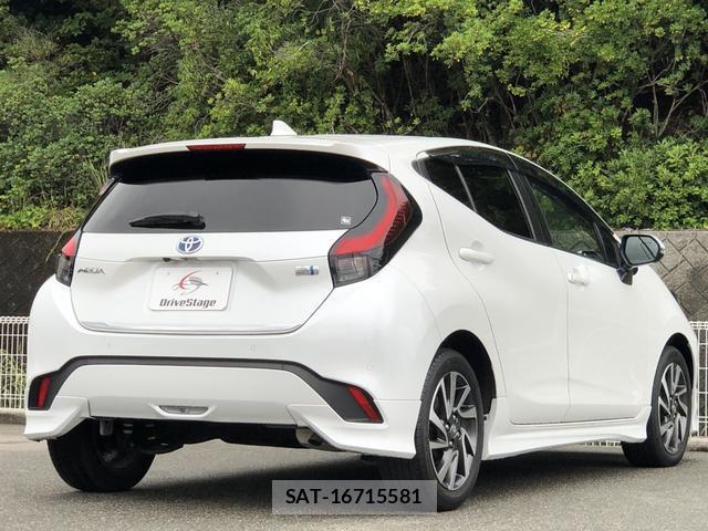 Toyota AQUA 2021-08 8769828-3