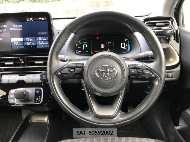 Toyota AQUA 2021-12 8769830-10