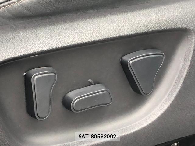 Toyota AQUA 2021-12 8769830-19