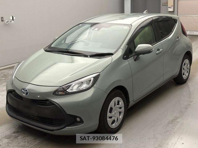Toyota AQUA 2021-12 8770045-11