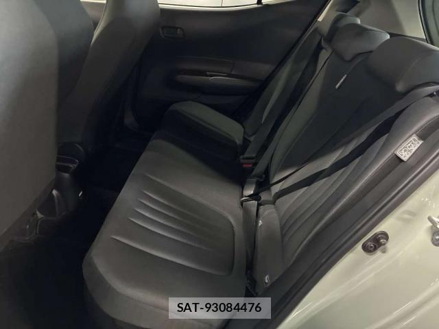 Toyota AQUA 2021-12 8770045-4