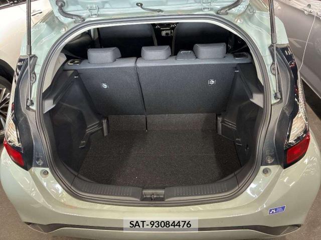 Toyota AQUA 2021-12 8770045-9