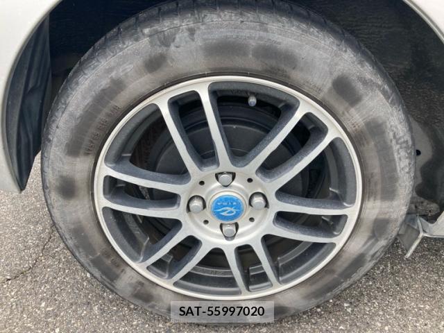 Toyota AQUA 2013-10 8770086-12